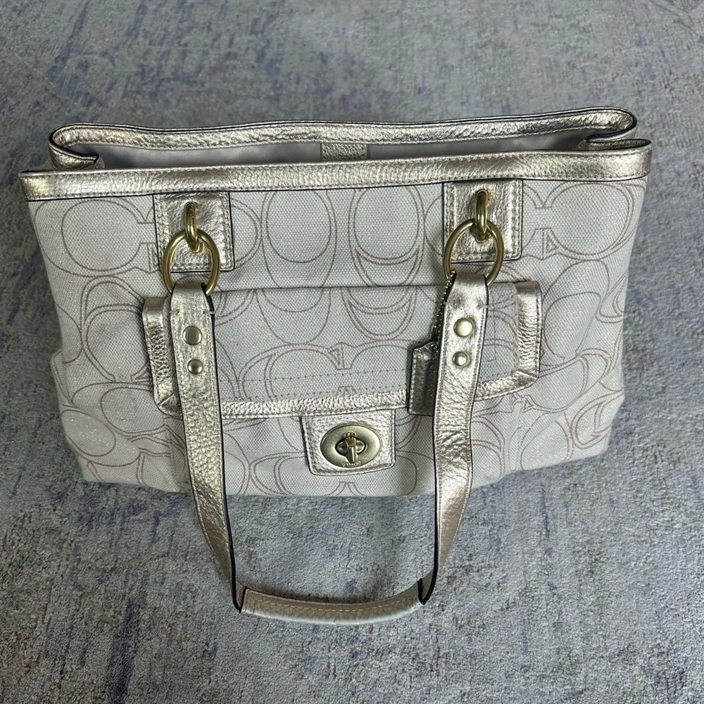 Coach Cream Canvas Shoulder Bag - Picture 1 of 5
